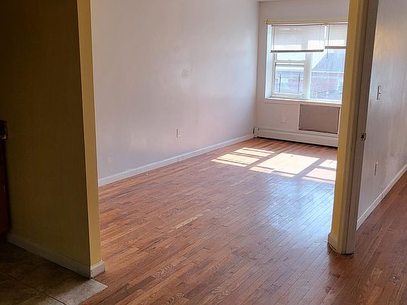 3rd image of 765 Home St #1