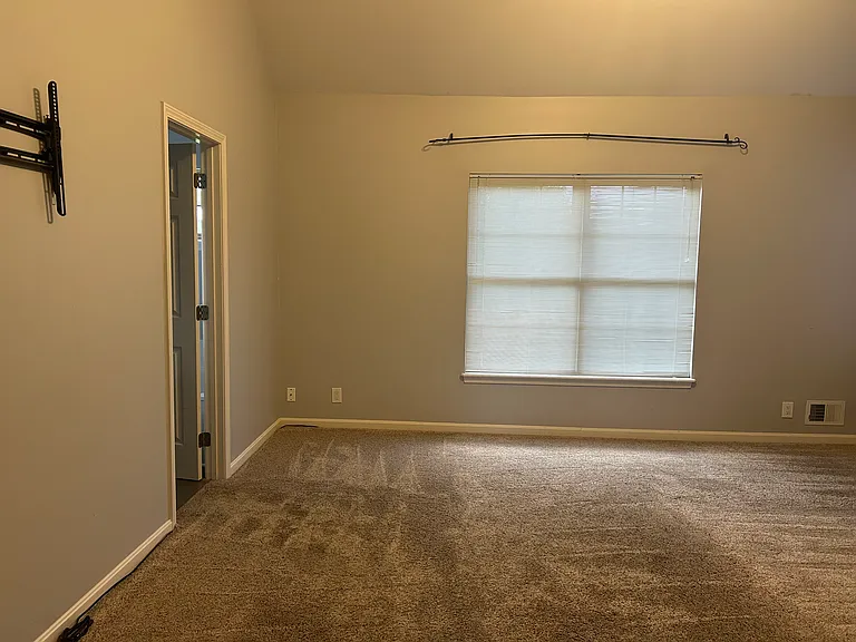 Master bath with double sinks, heated floors and jacuzzi tub.