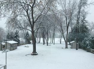 5706 Riverview Dr, Lisle, IL 60532