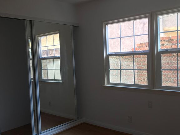 3rd image of 4928 Woodley Ave