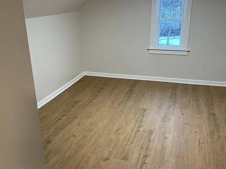 119 E Wilson St — Photo 47