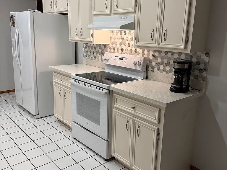 1216 Heron Ct — Photo 18