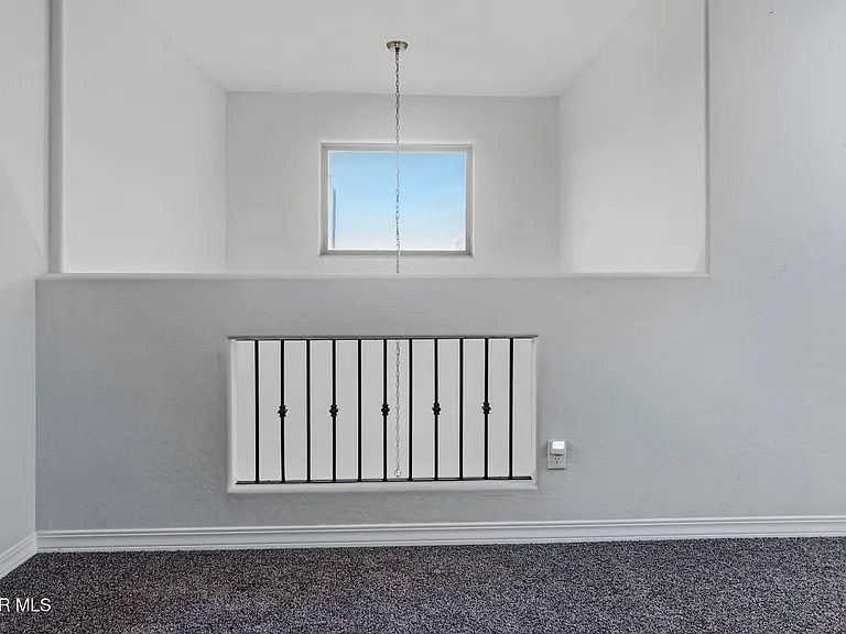 917 Airship Pl — Photo 34