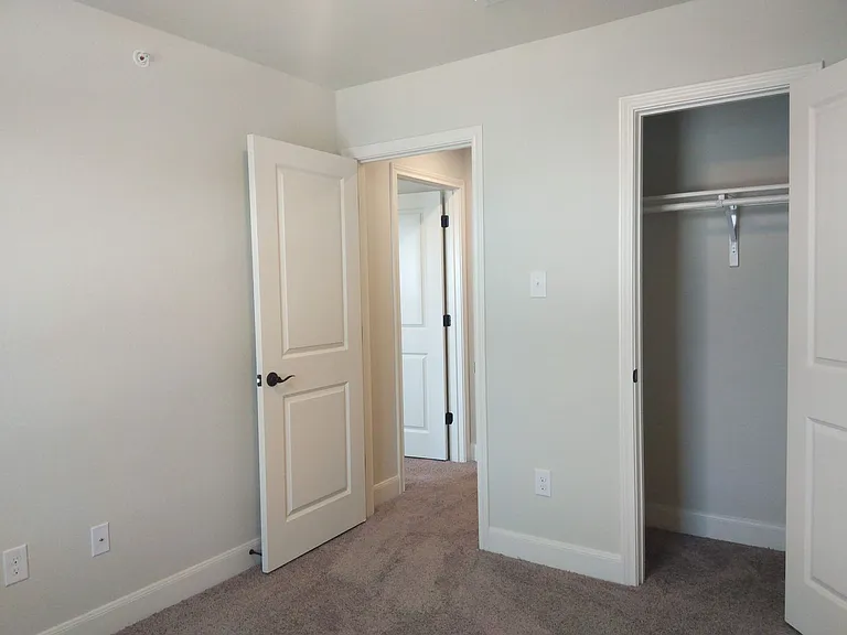 6315 Melanzane Ave #1 — Photo 29