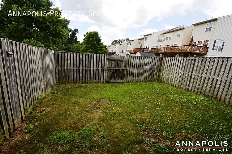 1016 Meandering Way — Photo 25