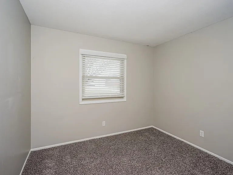 7414 Terry Rd — Photo 14