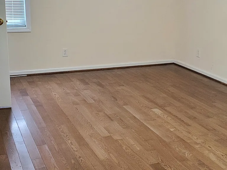 1462 Oxford Pl — Photo 7