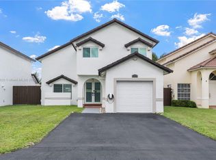 5262 SW 153rd Ct, Miami, FL 33185