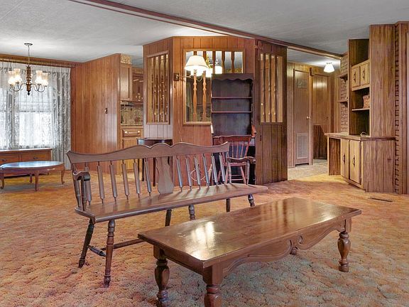 3rd image of 493 Heathermead Rd