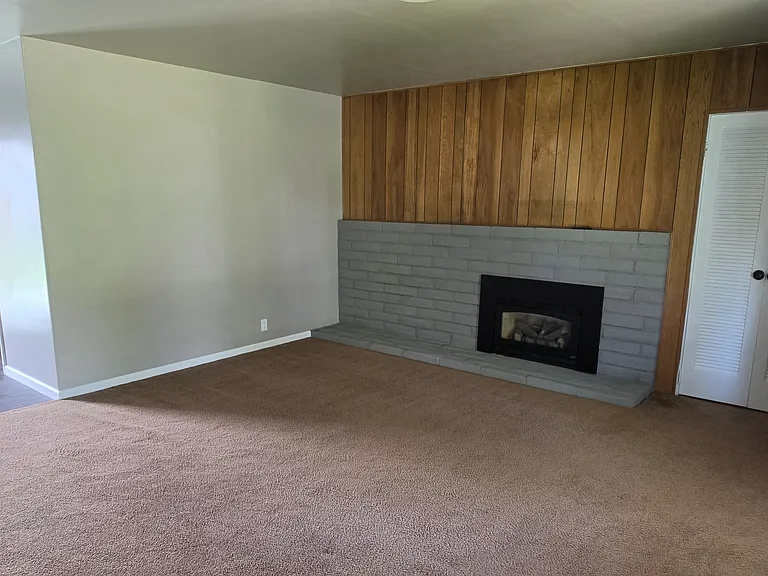 Merrywood Dr — Photo 2
