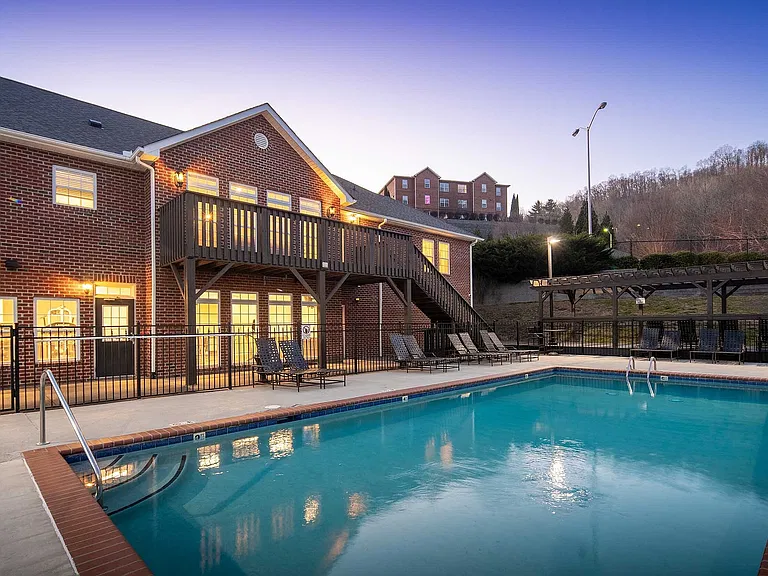 Mountaineer Village - 20