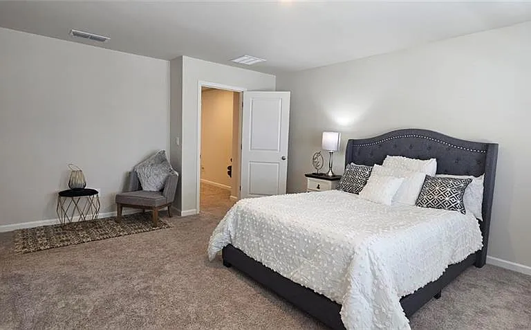 674 Gabby Point SW — Photo 10