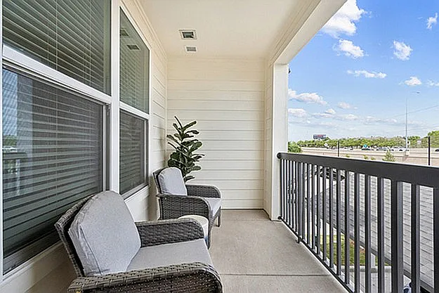 Elate Bent Tree - Model Home Balcony