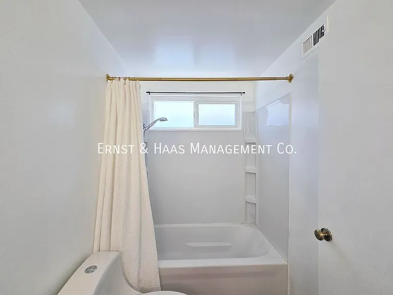 873 E Turmont St — Photo 28