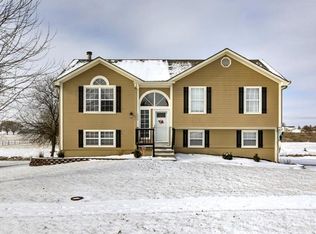 1098 Keagon Ave, Greenwood, MO 64034
