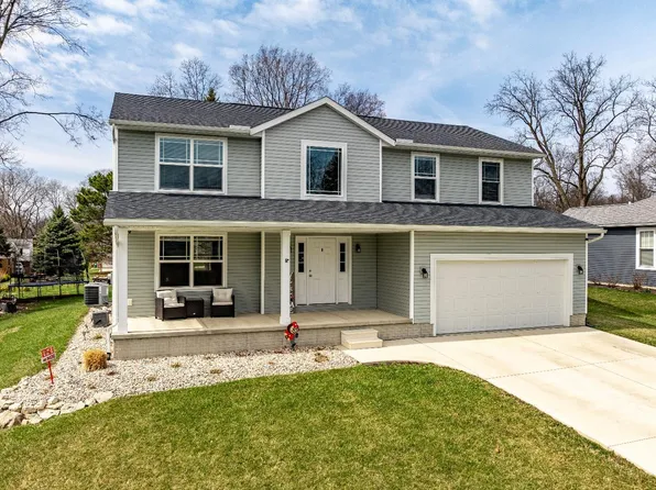 3712 N Delwood Dr, Port Clinton, OH 43452