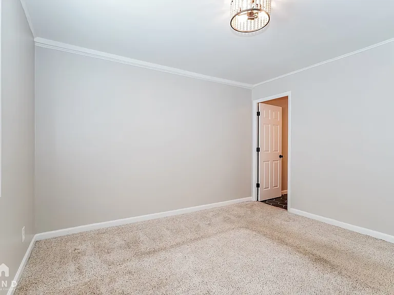 245 Saint Christopher Ln — Photo 13