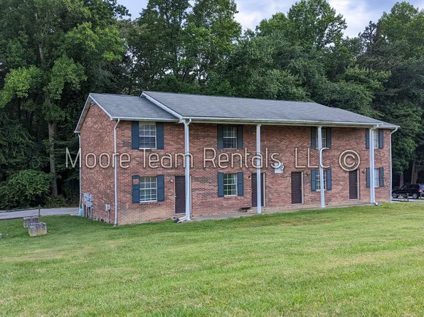 2168 Howard Gap Rd APT 10, Hendersonville, NC 28792