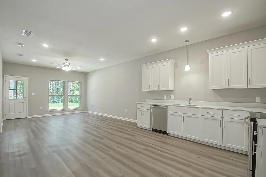 19921 Grantham Road - B — Photo 4