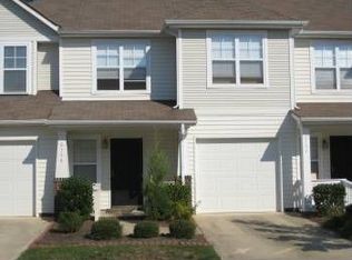 6758 Vlosi Dr, Charlotte, NC 28226