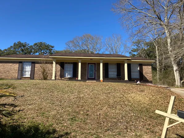 5462 Cordova Ct, Mobile, AL 36609