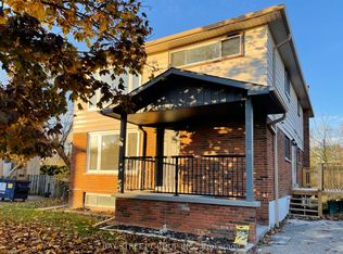 517 Harris Ct #1, Whitby, ON L1N 3C6