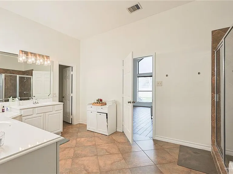 2806 San Eduardo St — Photo 8