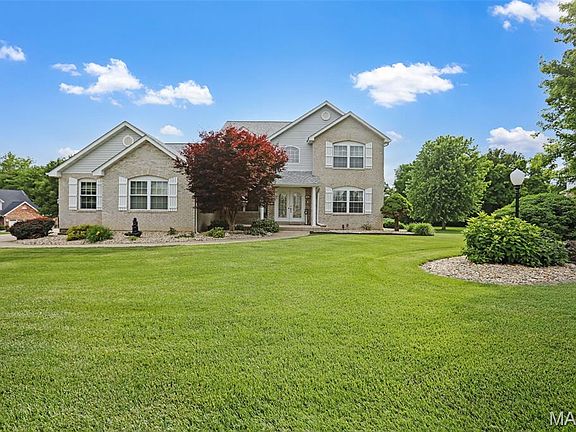 3rd image of 104 Oakland Dr