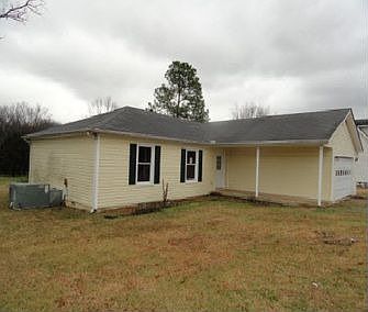 1st image of 107 Suzinne St
