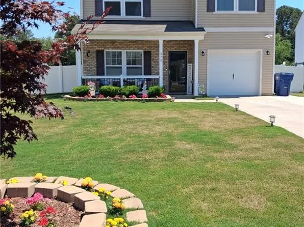 878 Bitting Hall Dr, Rural Hall, NC 27045