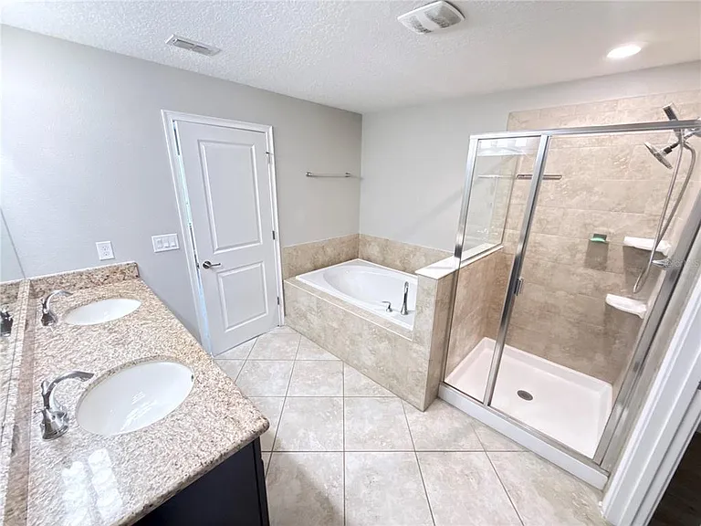 15246 Harrington Cove Dr — Photo 24