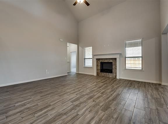 5th image of 1028 Legacy Oaks