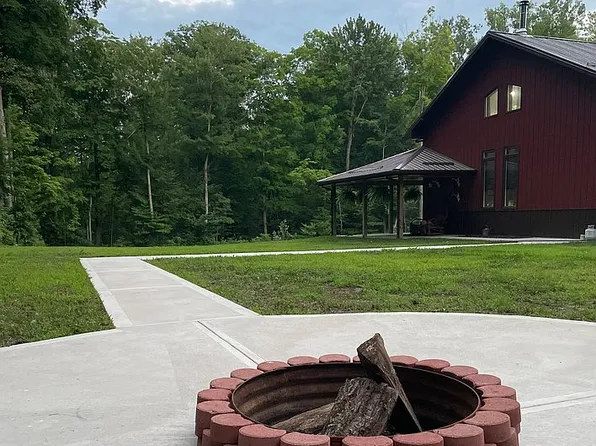 52755 M 43, Bangor, MI 49013