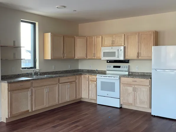 176 S Winooski Ave #201, Burlington, VT 05401