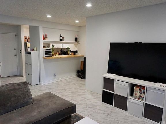 2nd image of 21800 Schoenborn St Unit 162