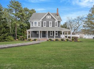 61 Ocean Avenue, Islip, NY 11751