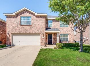 10761 Braemoor Dr, Haslet, TX 76052