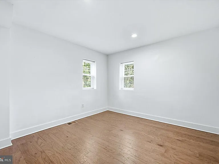 17 Lizbeth Ln — Photo 17