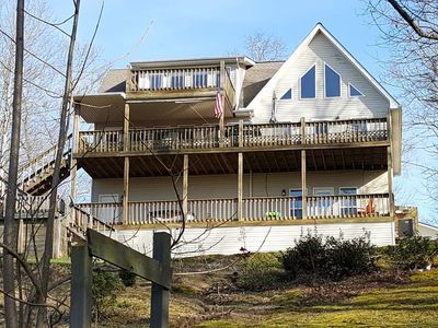 535 Midnight Dr, Byrdstown, TN, 38549