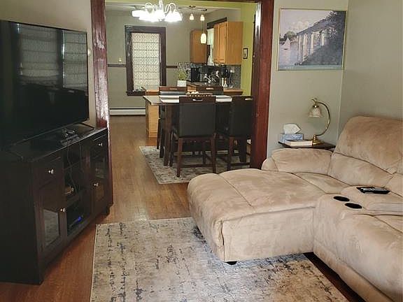 2nd image of 10 Manier Ave