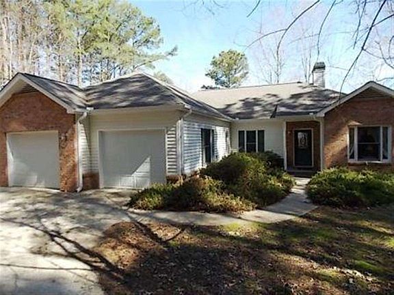 4th image of 1021 Northwoods Point