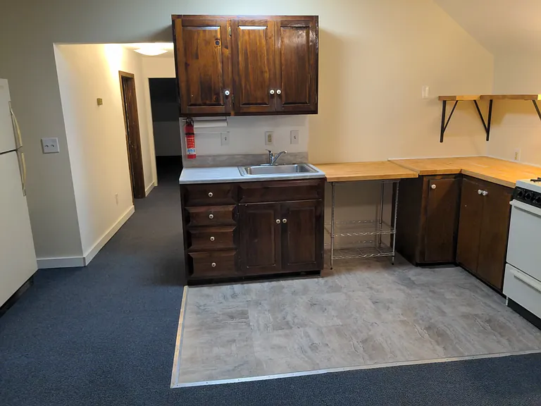 4 Mechanic St #B3 — Photo 9