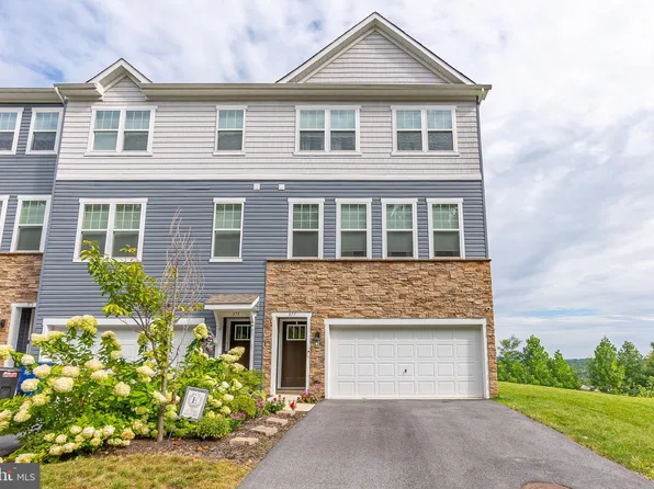377 Dawson Pl, Downingtown, PA 19335