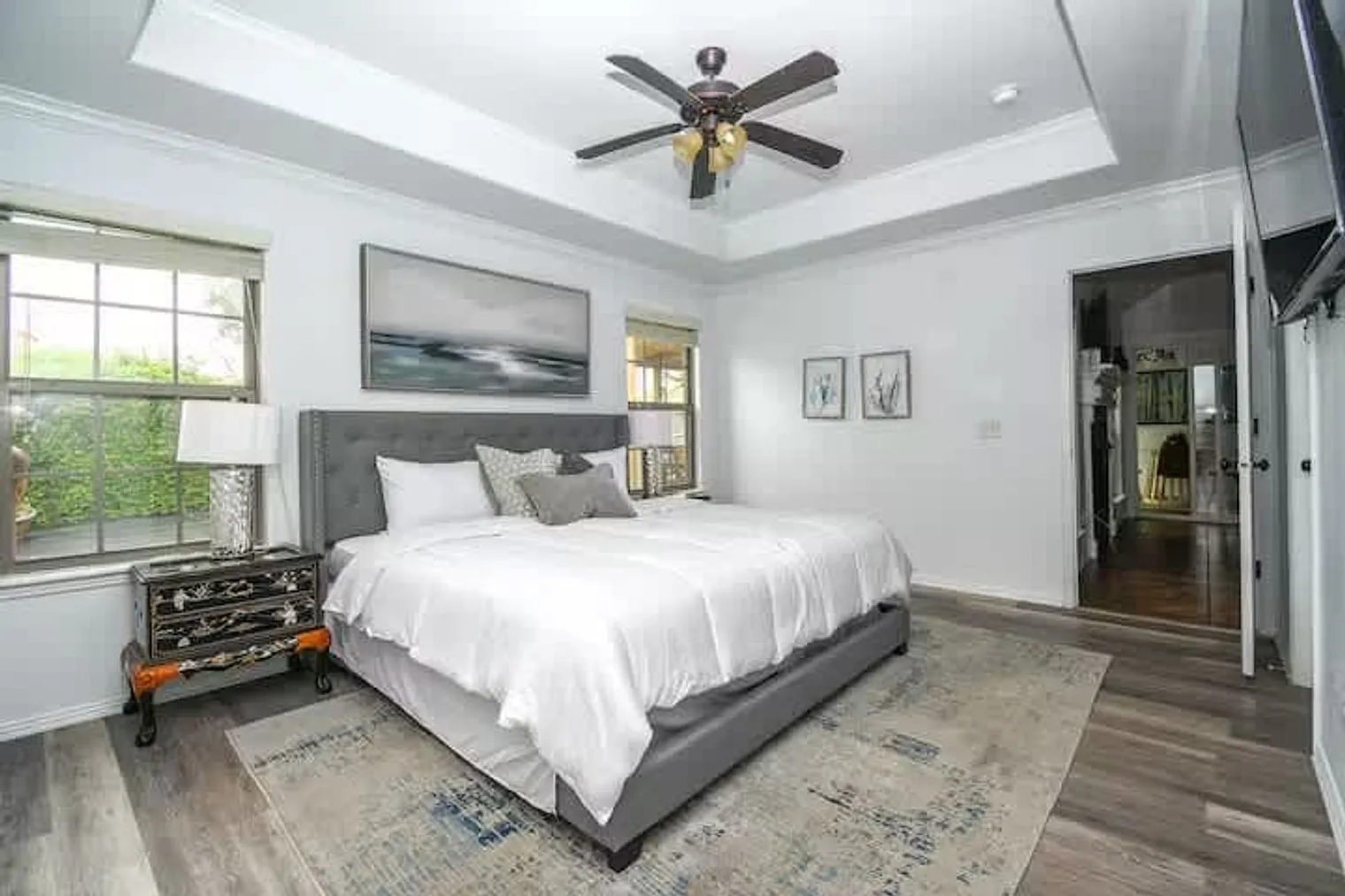 4 bed, 2.0 bath, 1560 sqft, $3,894 — Photo 4