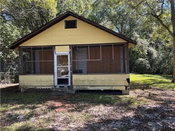 1705 Wolf Ridge Rd, Whistler, AL 36612