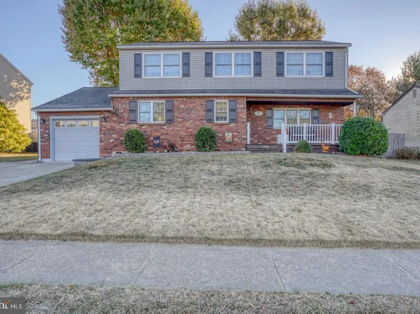 102 Alvin Dr, Newark, DE 19702