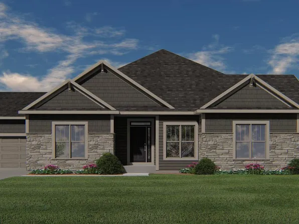N28W25261 Parkway Ridge CIRCLE -B Bldg 12 Unit 43, Pewaukee, WI 53072
