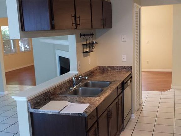 4th image of 1606 Lawndale Cir