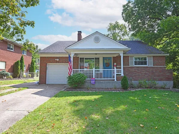 1586 Robinway Dr, Cincinnati, OH 45230
