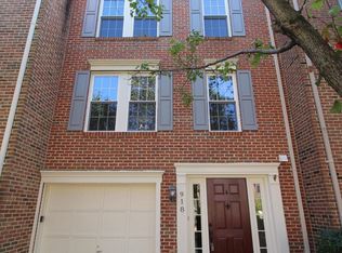 918 Rolfe Pl, Alexandria, VA 22314